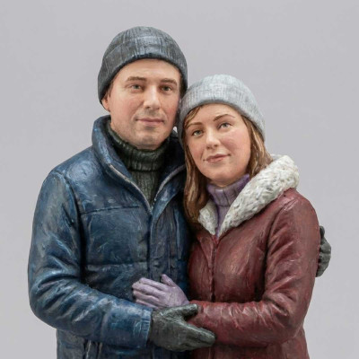 Escultura 3D Personalizada de Pareja con Escenario en Caja de Acrílico Acabado Realista - Réplicas 3D