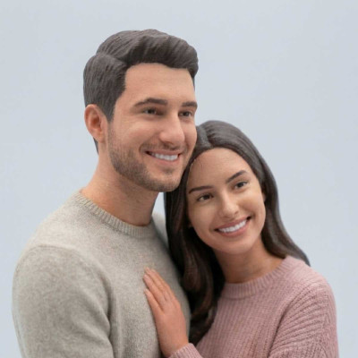 Figura 3D Personalizada de Pareja para San Valentín con Base de Madera Acabado realista - Réplicas 3D
